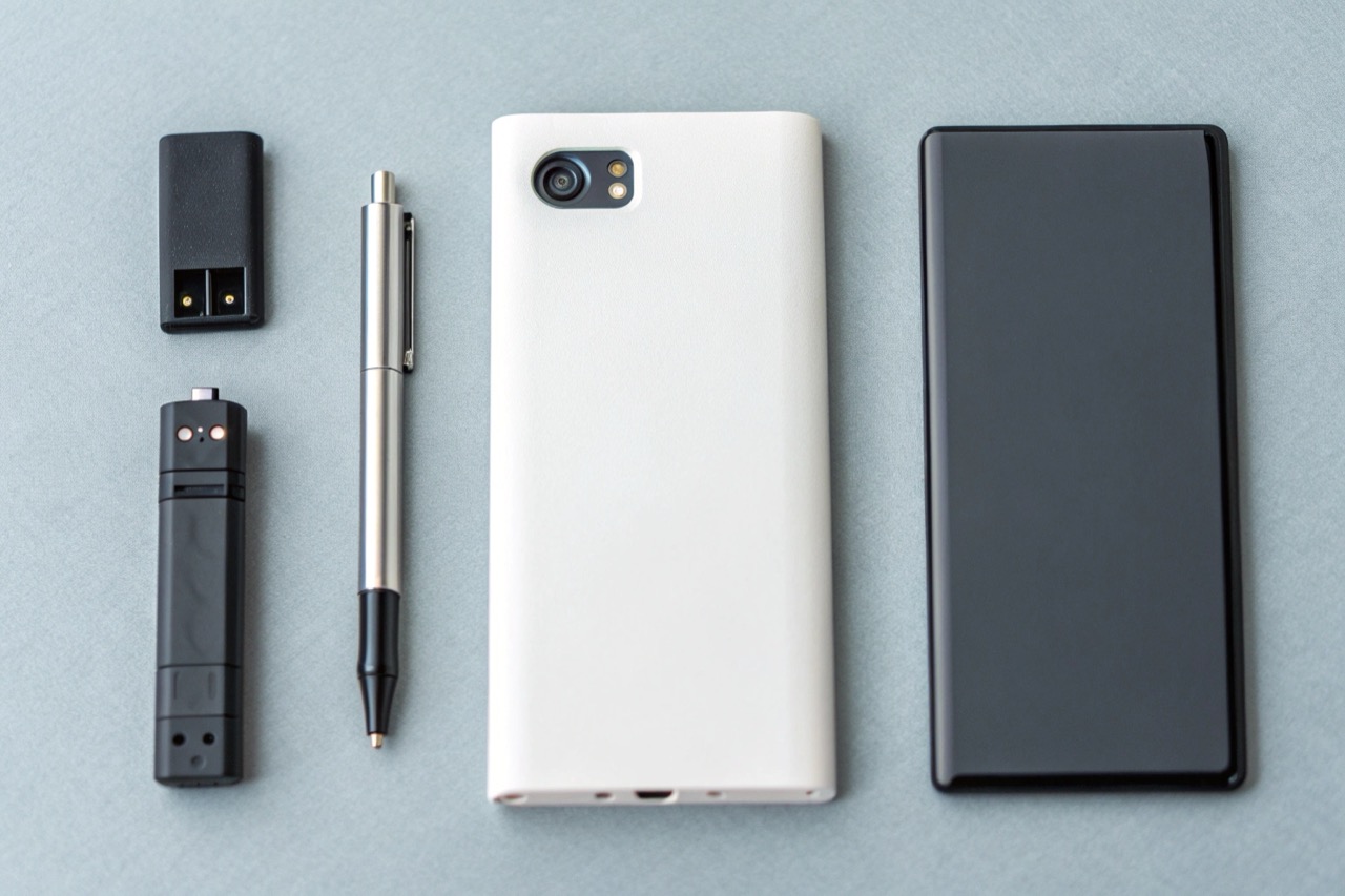 Comparison of different lithium battery sizes for cameras