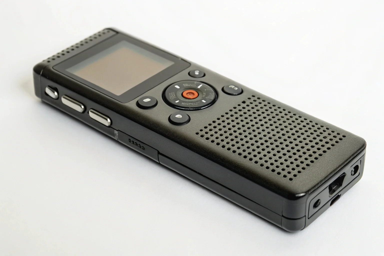 Long-lasting battery of a digital voice recorder
